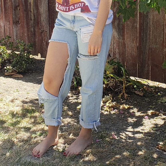 Distressed Jeans - Picture 1 of 5